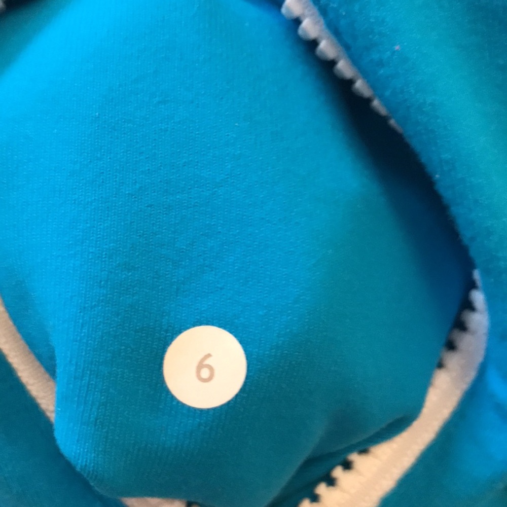 Lululemon Jacket - Picture 5 of 8